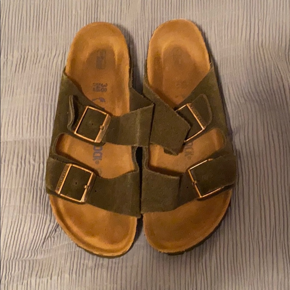 Brown Birkenstock’s